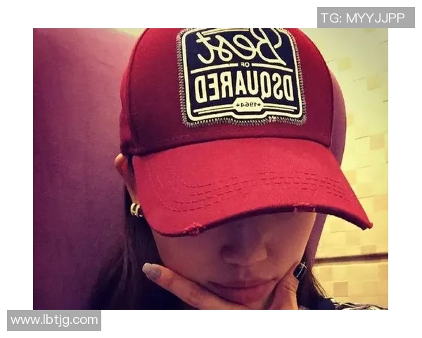 足球明星梵克雅宝携手打造奢华运动风潮引领时尚新潮流